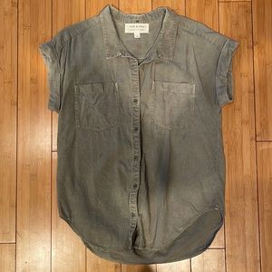 Cloth & Stone Green Button Down (M)